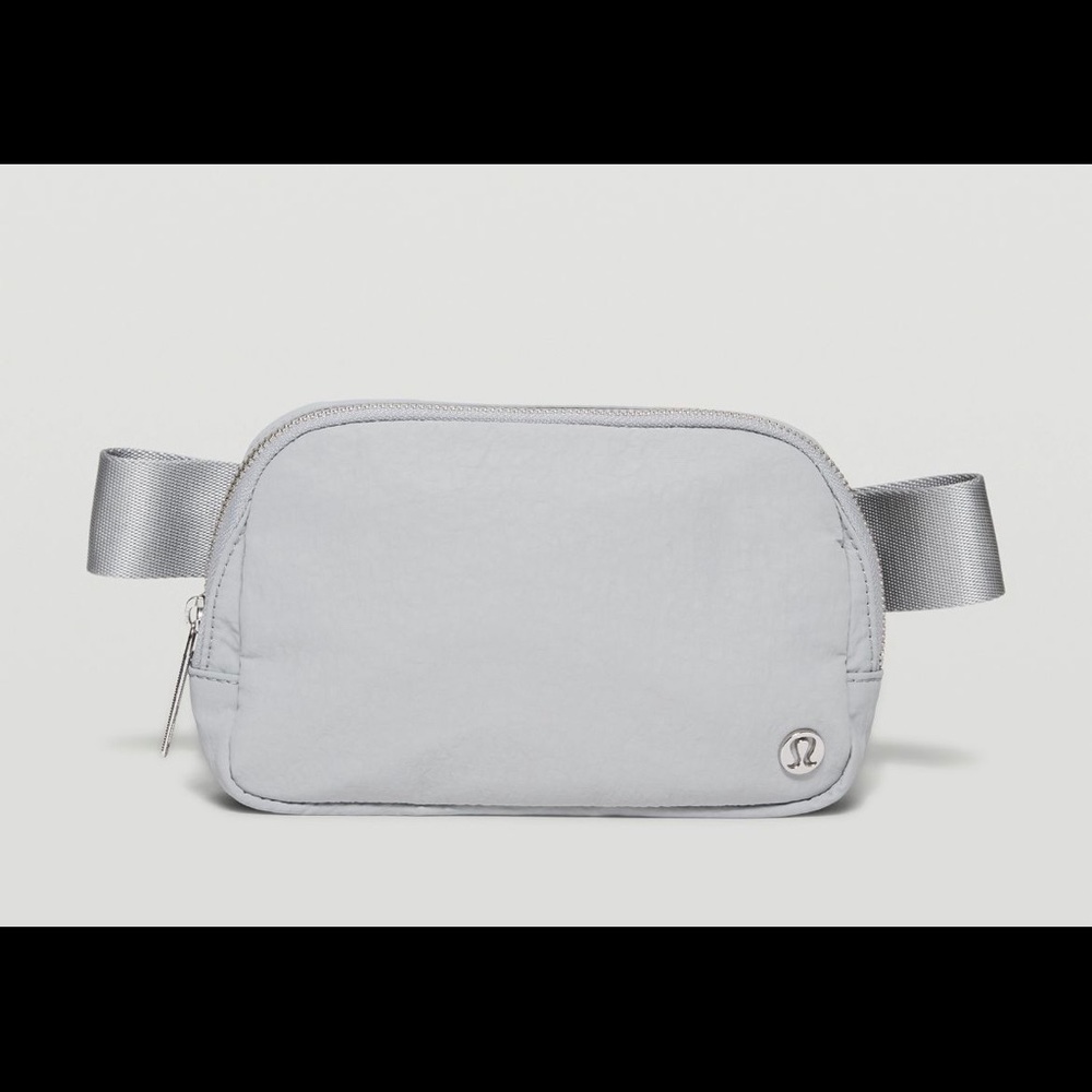 Lululemon Everywhere Belt Bag